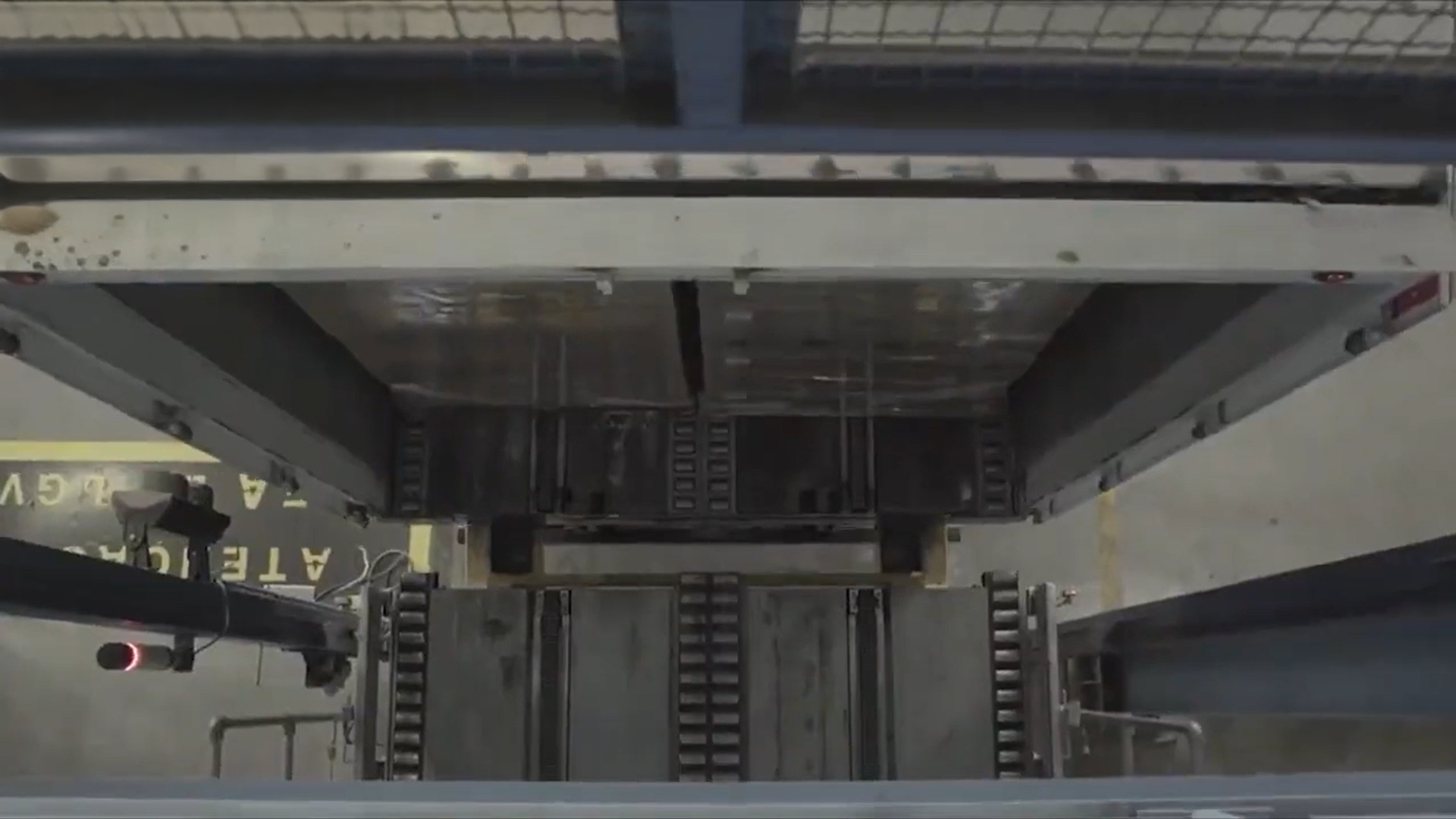 YPE X Joloda Hydraoll Automated Loading Slipchain 8