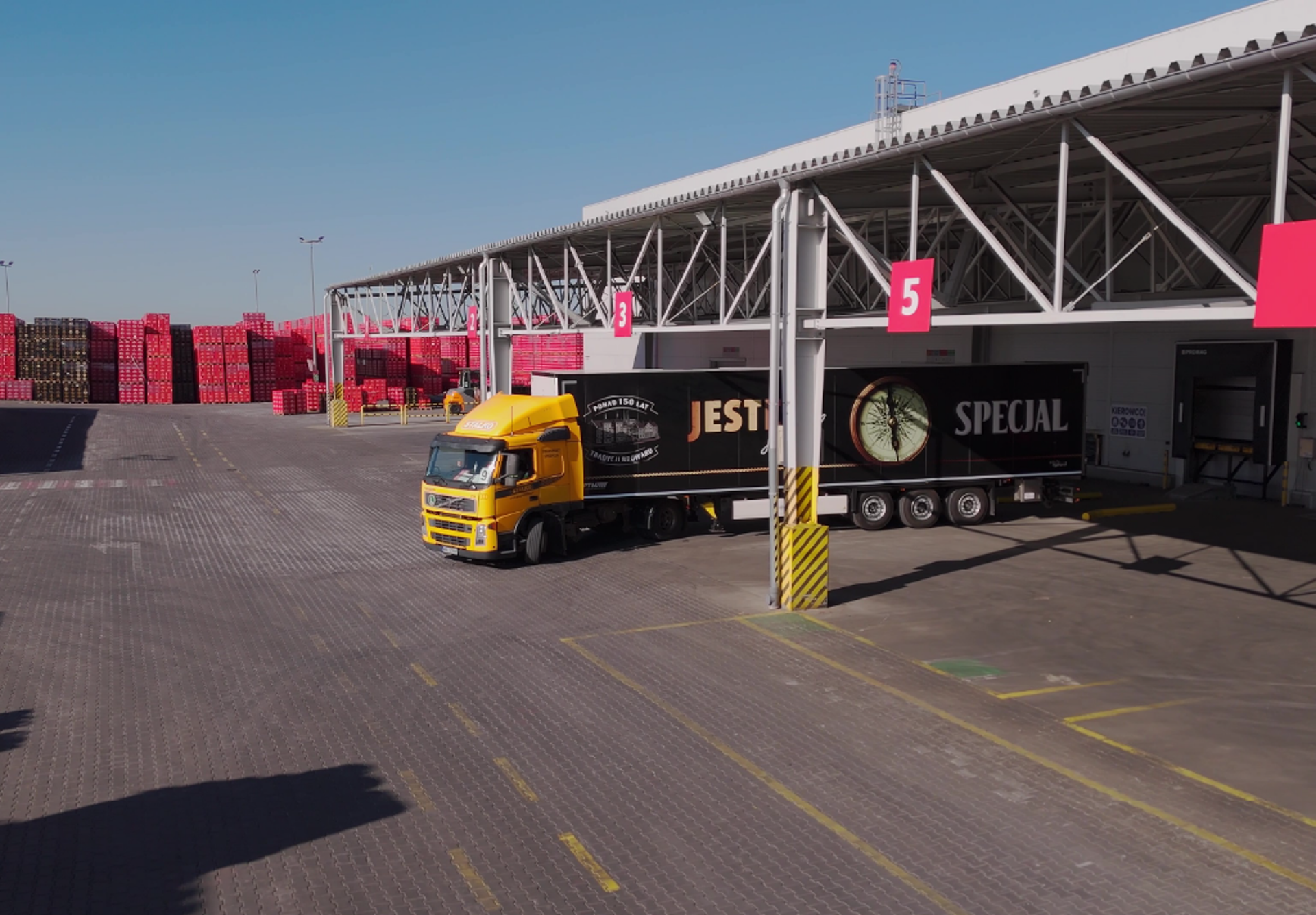 MF Semi Trailer Arriving At GXO Distribution Centre Elblag