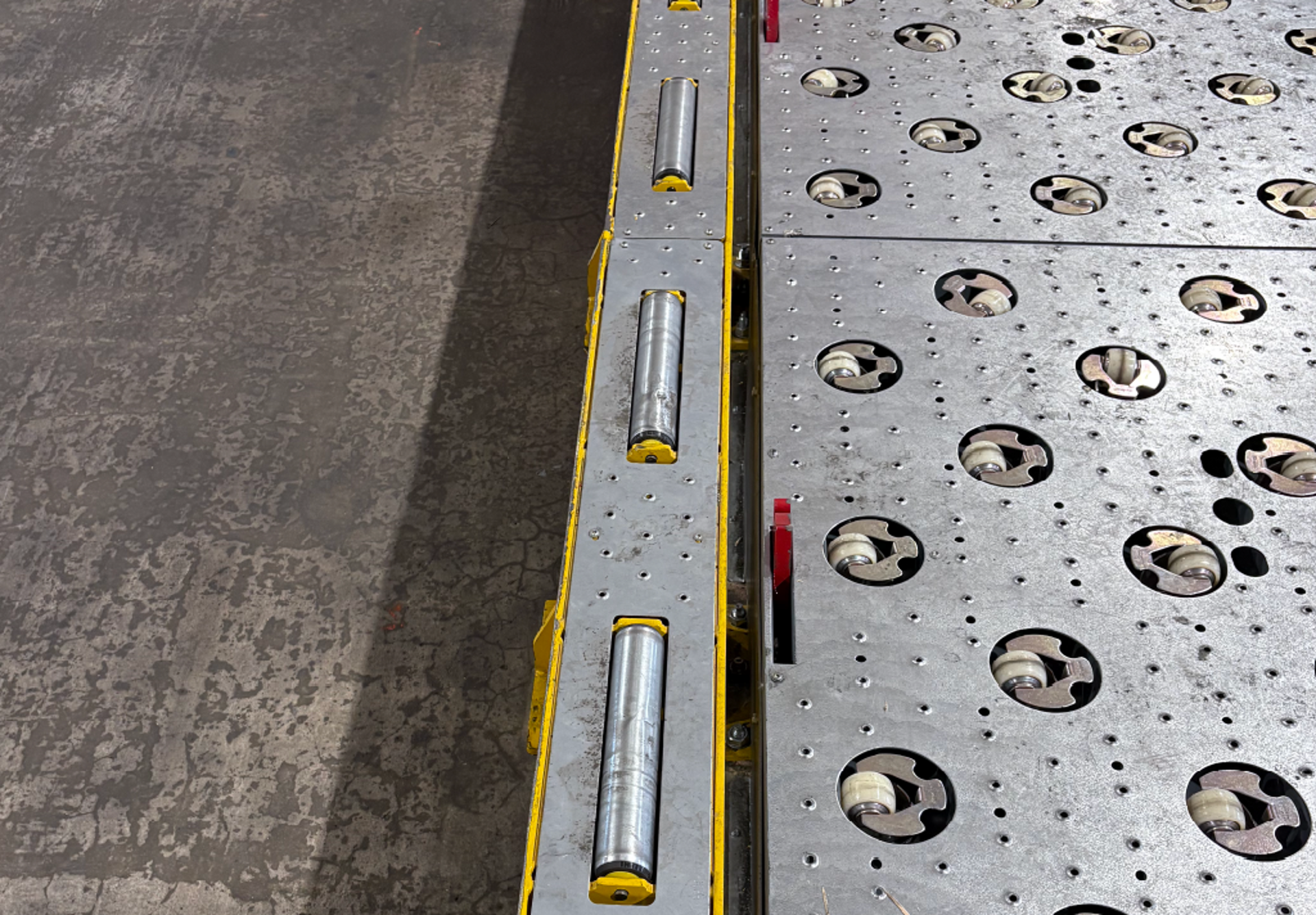 Castor Deck Pallet Stop Interface Barrier 2