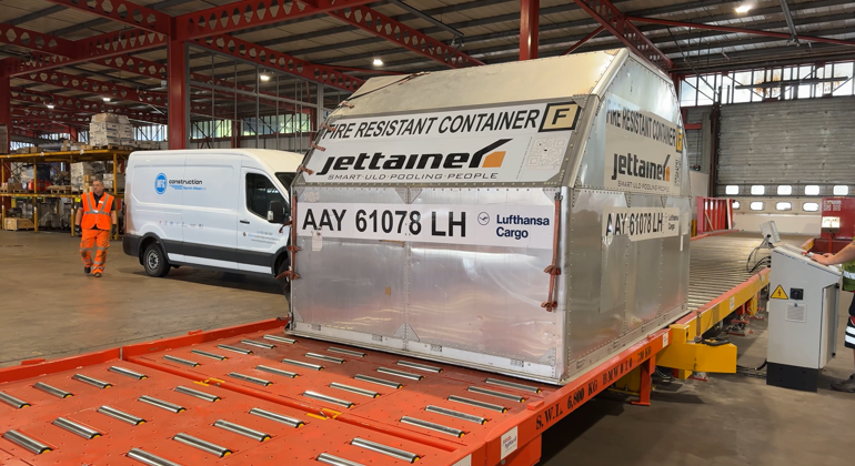 ULD Moving Onto Rollerdecks