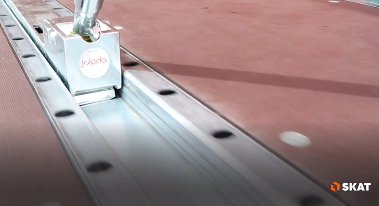 Skate & Track Moving