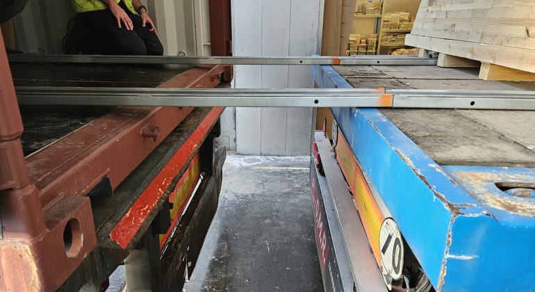 Hydraulic Container Loading Woho Wood (8)