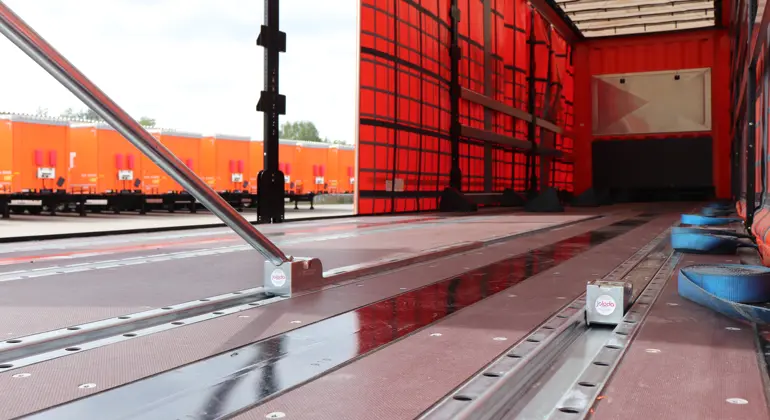 Grupa SKAT Skate & Track Trailer 2