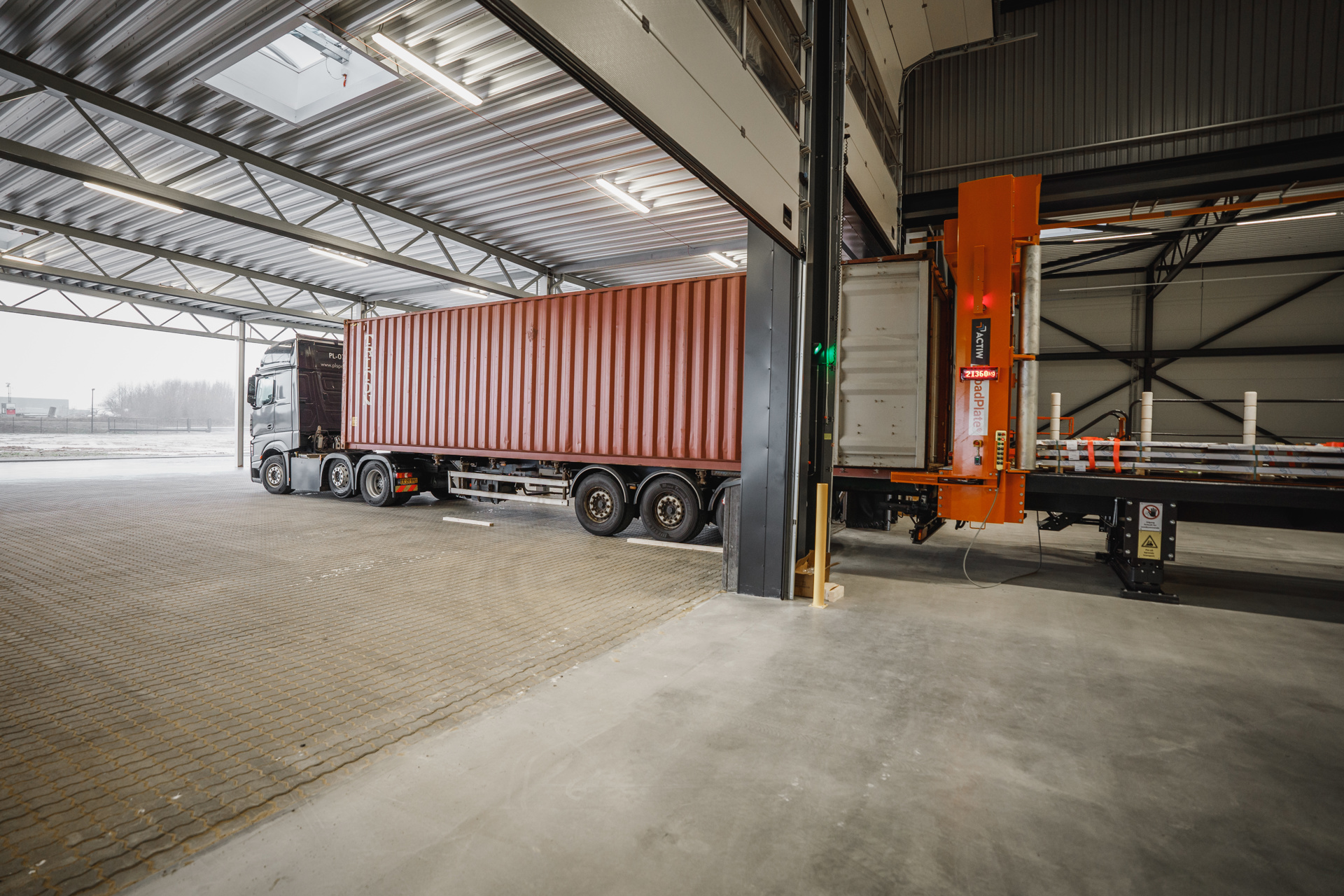 Loadplate Sverdrup Steel (16)