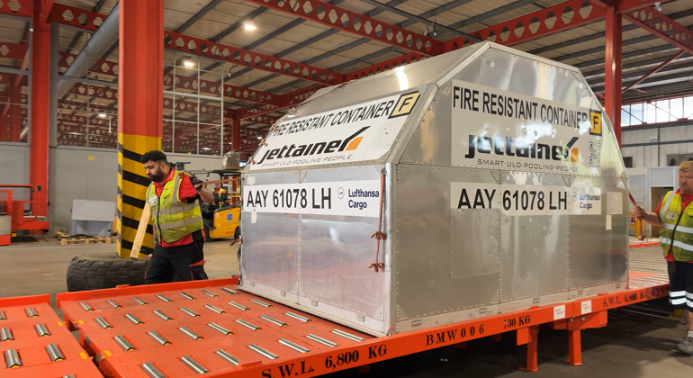 ULD Pushed Onto Rollerdecks