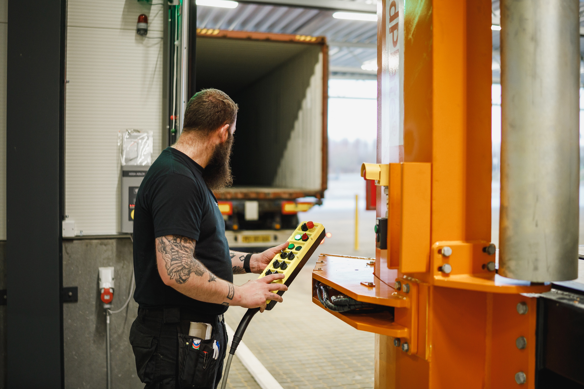 Loadplate Sverdrup Steel (12)